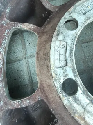 Llanta Nissan Terrano 255/75R15