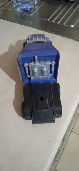Camioncino giocattolo per bambini