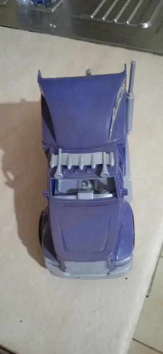 Camioncino giocattolo per bambini