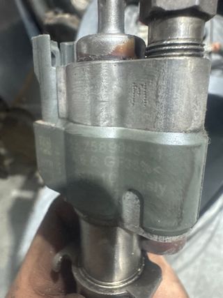 Inyector BMW 13537589048-11