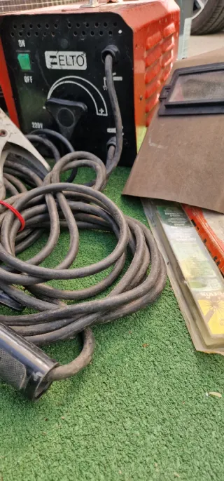 Soldador Elto 140 Super + Careta