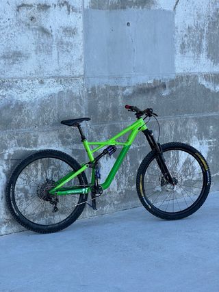 Specialized Enduro Talla L.