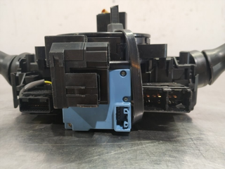 MANDO LUCES TOYOTA AVENSIS (T27) 1AD