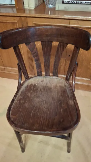 Vendo 2 Sillas Thonet,vintage restauradas a mano.