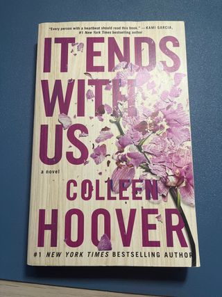 It Ends with Us: A Novel (1)