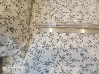 Estor infantil con mecanismo recogedor