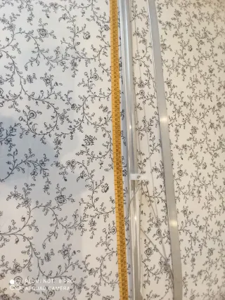 Estor infantil con mecanismo recogedor