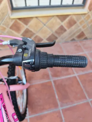 Bicicleta niña rosa sin usar