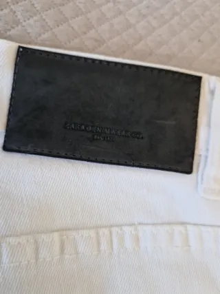 Pantalones vaqueros blancos Zara