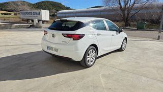120€/mes 115.000kms 2018 Opel Astra 2018