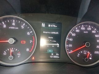 Kia Stonic 1.0 T-GDi MHEV iMT Concept 74 kW (100 CV)