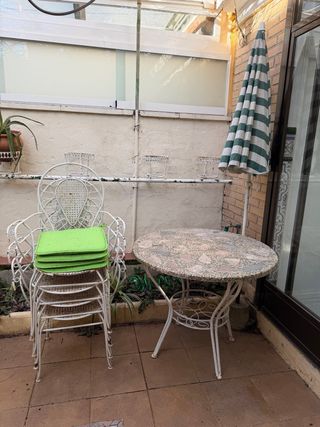 Conjunto mesa y sillas jardín piedra