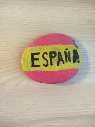 Piedra pintada a mano España