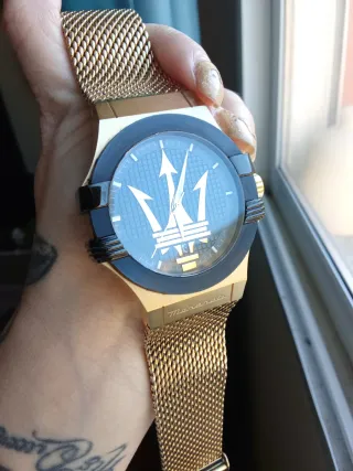 Reloj Maserati Dorado y Negro