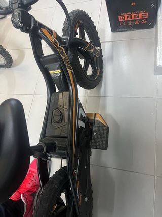 Bicicleta eléctrica infantil 14