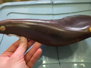Asiento y puños Brooks de cuero