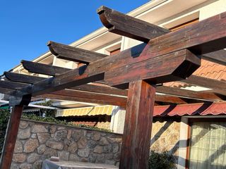 Pérgola de madera exterior