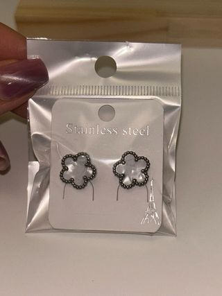 Orecchini a forma di fiore