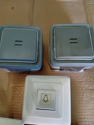 Interruptores de luz varios