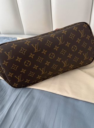 Vuitton Monogram con Neceser
