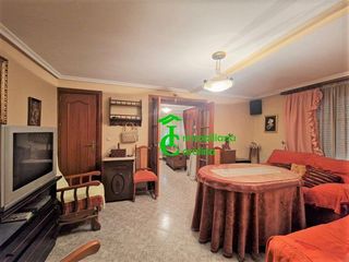 Casa adosada en venta en Carolina (La)