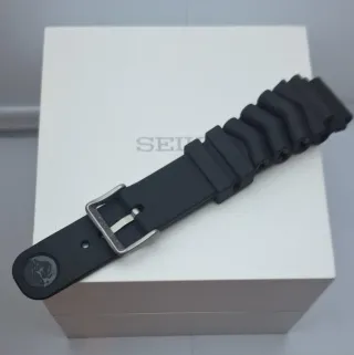 Correa Seiko Negra 22mm