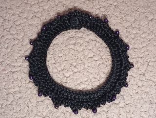 Collar tejido con perlas y cuentas, hechos a mano