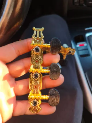 Clavijeros Guitarra Española Dorados