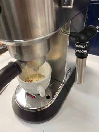Cafetera DeLonghi Dedica Acero Inox