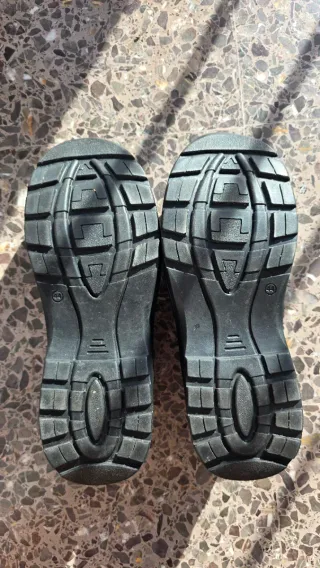 Zapatos de seguridad para cocina marca Dian color