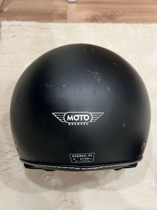 Casco Moto Negro con Visera