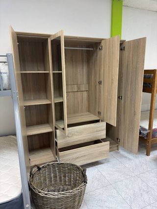 Armario 4 Puertas + Espejo - Sevilla de Estreno
