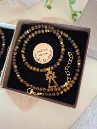 Collar Ojo de Tigre Virgen del Pilar.