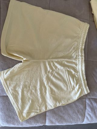 Camiseta amarilla talla L