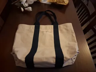 Bolso Tommy Hilfiger Beige y Negro