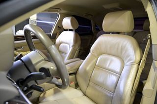 Audi A8   6.0 Quattro Tiptronic