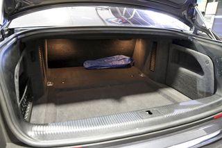 Audi A8   6.0 Quattro Tiptronic