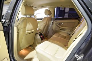 Audi A8   6.0 Quattro Tiptronic