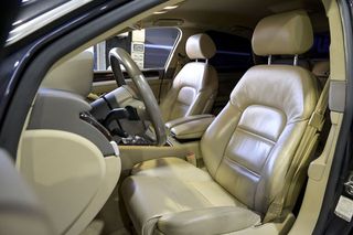 Audi A8   6.0 Quattro Tiptronic