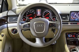 Audi A8   6.0 Quattro Tiptronic