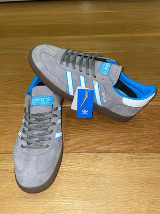 Adidas Moscow Zapatillas Grises y Azules