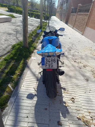 Suzuki GSXR k7 600