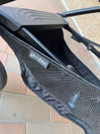 Cybex Eezy S+ Plus Negra