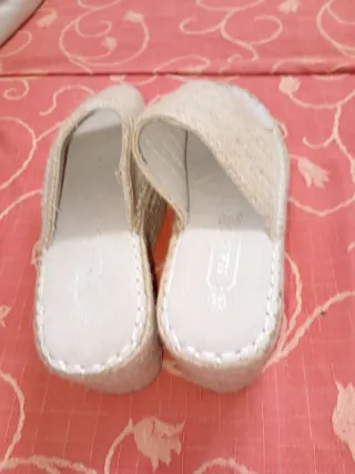 Sandalias esparto plataforma beige