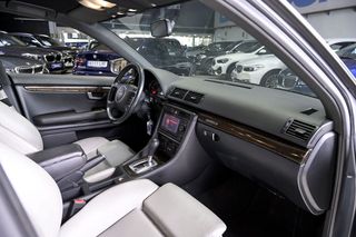 Audi S4   4.2 quattro tiptronic