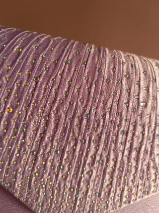 BOLSO DE FIESTA MALVA CON PEDRERÍA