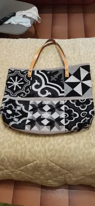 Borsa estiva in tessuto e pelle