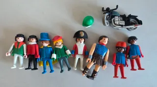 Lote 8 figuras Playmobil y airgamboys antiguas