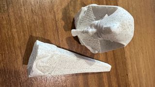 Figuras Egipcias: Faraón y Obelisco