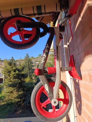 Bicicleta sin pedales BMX roja